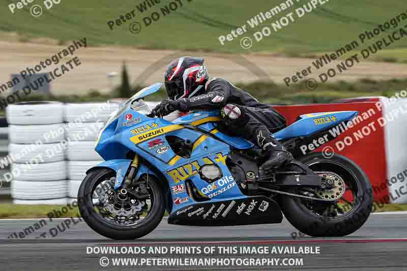 cadwell no limits trackday;cadwell park;cadwell park photographs;cadwell trackday photographs;enduro digital images;event digital images;eventdigitalimages;navarra;no limits trackdays;peter wileman photography;racing digital images;trackday digital images;trackday photos